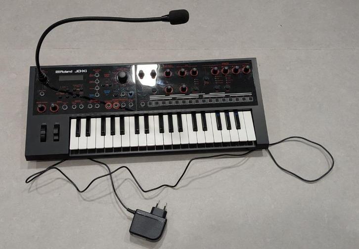 Roland JD-Xi met draagtas, Muziek en Instrumenten, Synthesizers, Zo goed als nieuw, Overige aantallen, Roland, Met koffer of flightcase