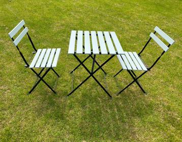 Set Tuintafel (1 tafel + 4 stoelen) beschikbaar voor biedingen