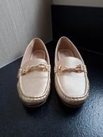 Slip-ons dorés, taille 37, semelle tendre, Vêtements | Femmes, Chaussures, Enlèvement ou Envoi, Porté, Sabots