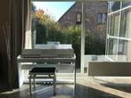 Roland F-140R-W Digital Piano, Muziek en Instrumenten, Ophalen, Wit, Digitaal, Zo goed als nieuw
