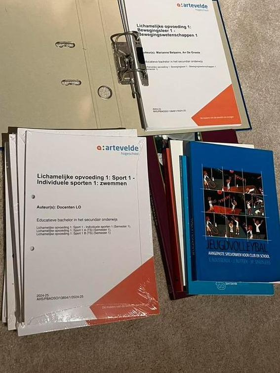 Educatieve bachelor secundair onderwijs artvelde hogeschool, Boeken, Studieboeken en Cursussen, Zo goed als nieuw, Hogeschool