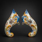 Paar wandconsoles van aardewerk — Rouen-stijl, Antiek en Kunst, Antiek | Keramiek en Aardewerk, Ophalen of Verzenden