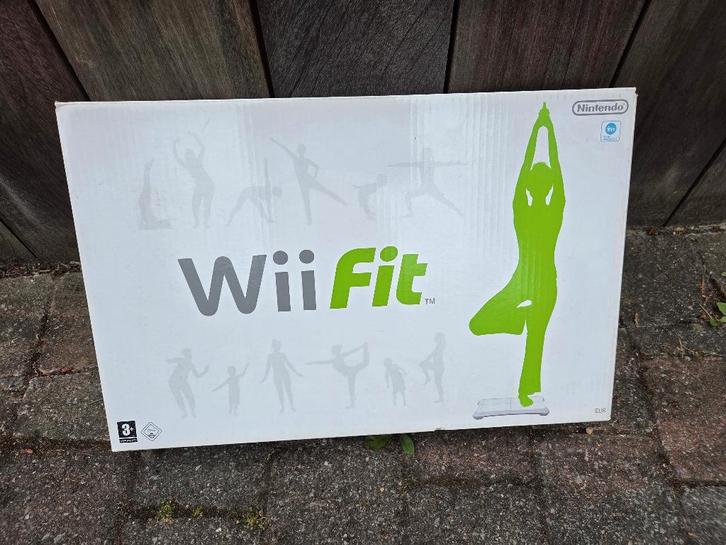 Pack Balance Board Wiifit complet avec DVD, Consoles de jeu & Jeux vidéo, Consoles de jeu | Nintendo Wii, Utilisé, Avec jeux, Avec Balance Board