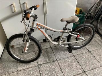 Crossfietsje beschikbaar voor biedingen