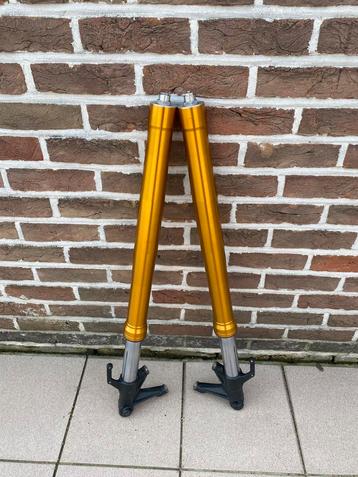 Yamaha mt09 veerpoten beschikbaar voor biedingen