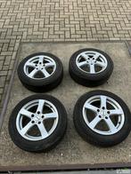 Set velgen winterbanden 16 inch Toyota Auris en Corolla €150, Auto-onderdelen, Banden en Velgen, Ophalen of Verzenden, Gebruikt