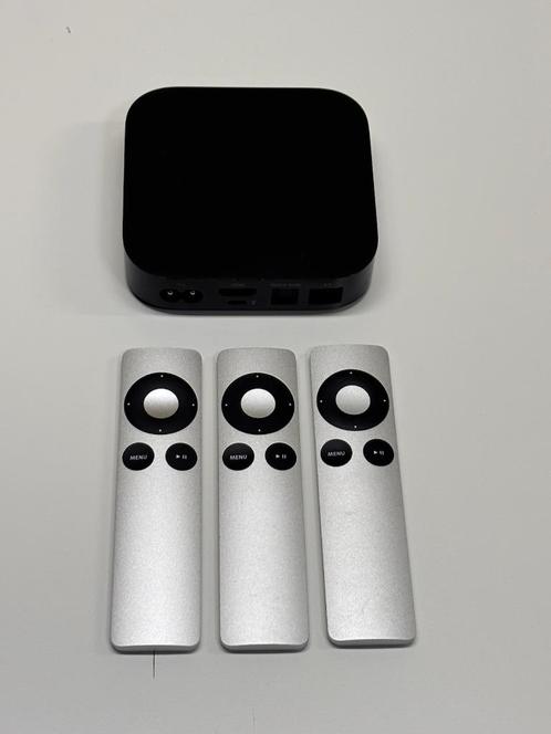 Apple TV eerste generatie met 3 remotes, Audio, Tv en Foto, Mediaspelers, Gebruikt, Zonder harde schijf, HDMI, USB 2.0, Optische audio