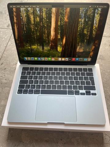 Apple Macbook Air 13 Inch M4 2025 16GB Ram In Nieuwe Staat!! beschikbaar voor biedingen