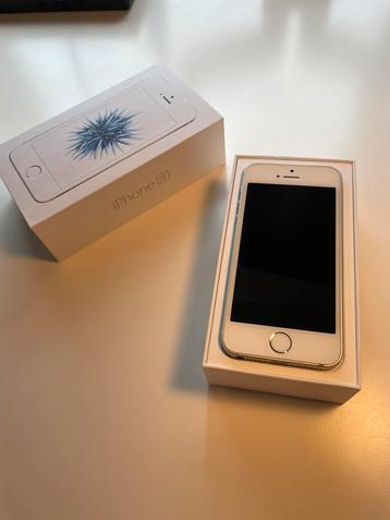 iPhone SE (2016) Silver 64GB beschikbaar voor biedingen