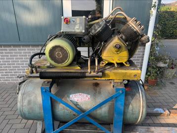 11kw zuigercompressor kaeser beschikbaar voor biedingen