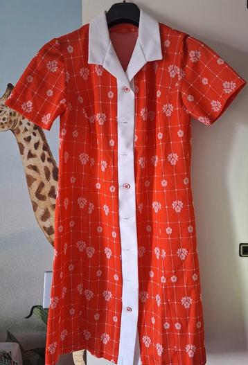 Petite robe vintage beschikbaar voor biedingen