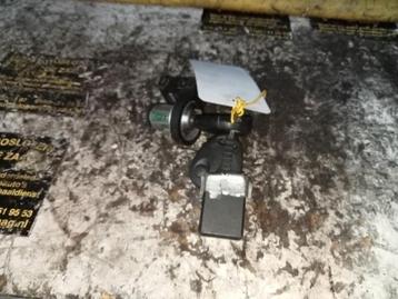 Kontaktslot + Sleutel van een Aston Martin DB7 beschikbaar voor biedingen