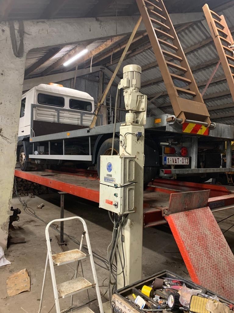 Vrachtwagen Brug 16 ton in zeer goed werkende  staat, Doe-het-zelf en Bouw, Ophalen of Verzenden, Gebruikt