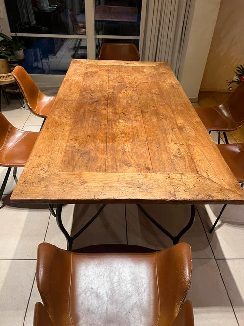 Antieke teakhouten tafel met smeedijzeren poten, Antiek en Kunst, Antiek | Meubels | Tafels, Ophalen