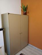 Kleren kast- opberg kast, Huis en Inrichting, Kasten | Roldeurkasten en Archiefkasten, Ophalen, Zo goed als nieuw
