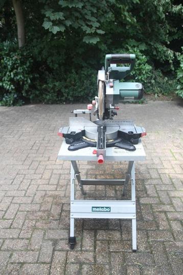Afkortzaag op tafel Metabo beschikbaar voor biedingen