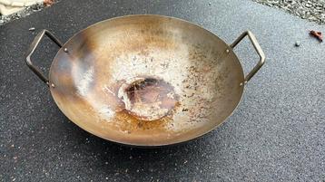 Carbon wok the bastard beschikbaar voor biedingen