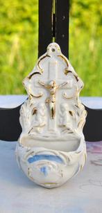 petit benitier en porcelaine crucifix et ange (13x6), Ophalen of Verzenden