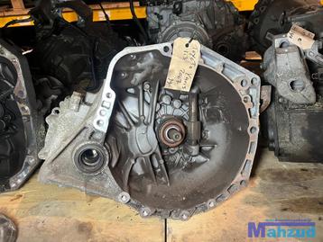 TOYOTA YARIS 1.3 VVT-I Versnellingsbak 5 bak handbak beschikbaar voor biedingen