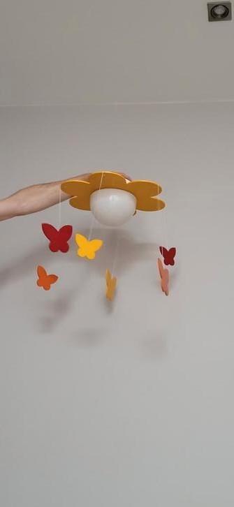 2 lampen kinderkamer. Vlinder of vliegtuig, Enlèvement, Comme neuf