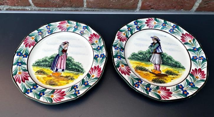 set/2 Quimper borden, Bretoens koppel 1970's, Antiek en Kunst, Antiek | Keramiek en Aardewerk, Ophalen of Verzenden