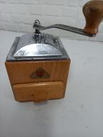 Oude koffiemolen, Ophalen