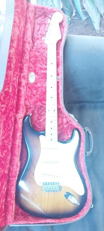 Fender Stratocaster MASTER BUILD 50th Anniversary