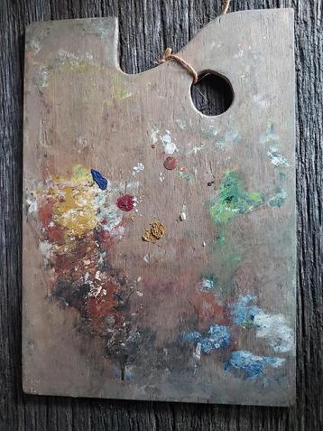 Leuk vintage houten schilderspaletje  beschikbaar voor biedingen