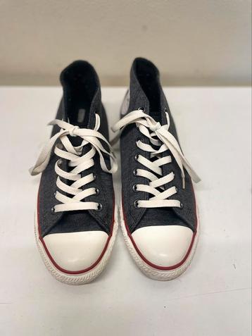 Converse Allstars maat 42 beschikbaar voor biedingen