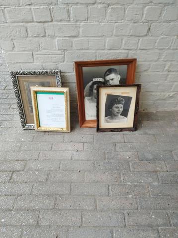 Antieke kaders op te halen beschikbaar voor biedingen