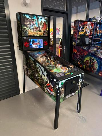 Prachtige flipperkast Stern Jurassic Park Pinball  beschikbaar voor biedingen