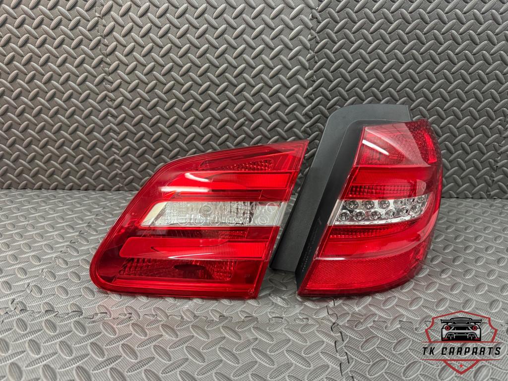 Mercedes B-klasse a246/w246 achterlichten rechts, Auto-onderdelen, Verlichting, Mercedes-Benz, Nieuw