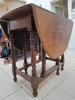 Table ovale, Enlèvement