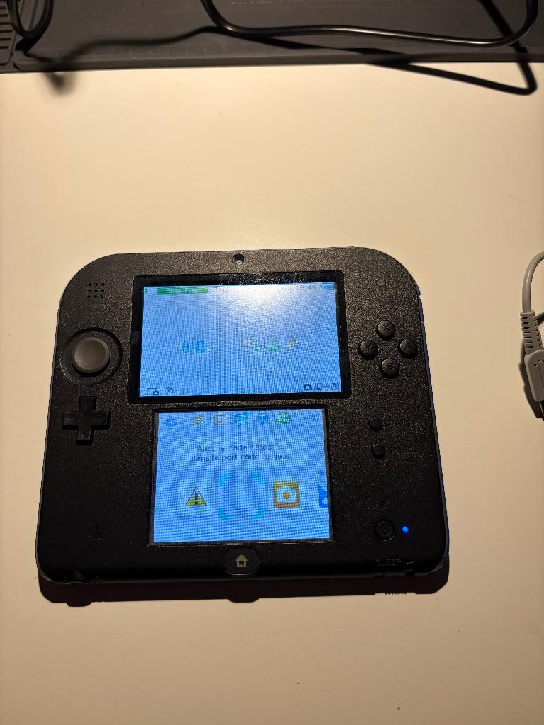 Nintendo 2 DS + lot de jeu, Online, Enlèvement ou Envoi, 1 joueur, Comme neuf
