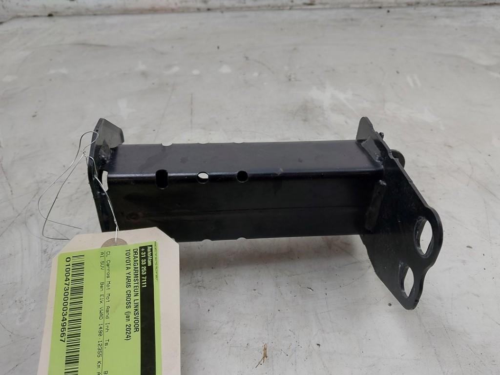 DIVERS Toyota Yaris Cross (PB1 / PJ1) (|52103K0020|), Dhr. J. Ham, Administratie@autoham.nl, Toyota, Utilisé