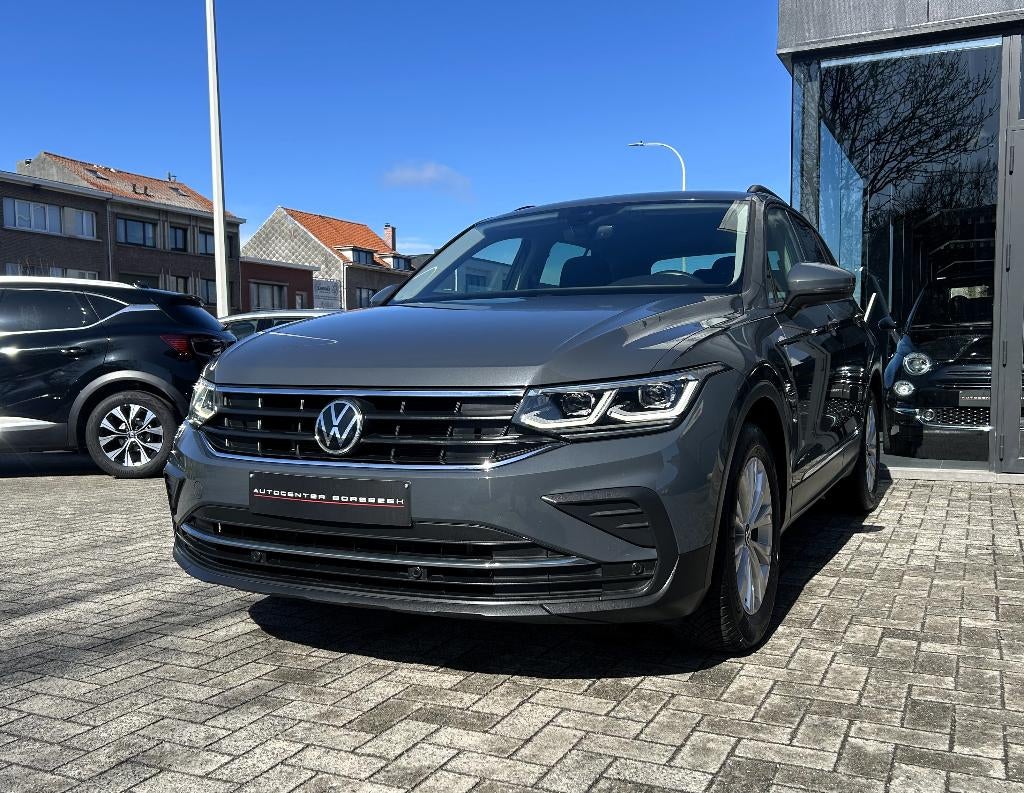 Volkswagen Tiguan 1.5 TSI - Carplay - IQ Lights, Auto's, Volkswagen, Bedrijf, Te koop, Tiguan, ABS, Achteruitrijcamera, Adaptieve lichten
