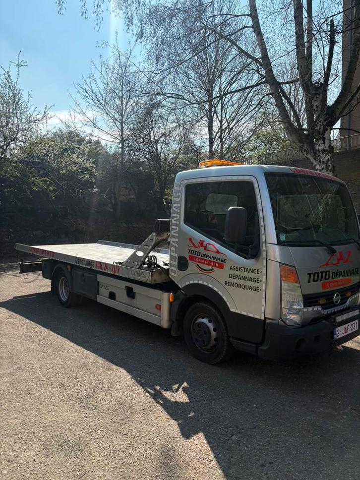 Nissan Cabstar 2008 – Dépanneuse prête à travailler, Autos, Camions, Particulier, Autres marques, Diesel, Euro 4, 3 portes, Boîte manuelle