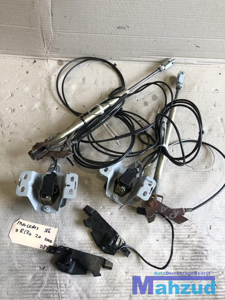 MERCEDES SLK R170 Dakcilinder dakleiding dakslot set cabrio, Mercedes-Benz AG, Mercedes-Benz, Utilisé, Mercedesstrasse 120
70372  Stuttgart, DE