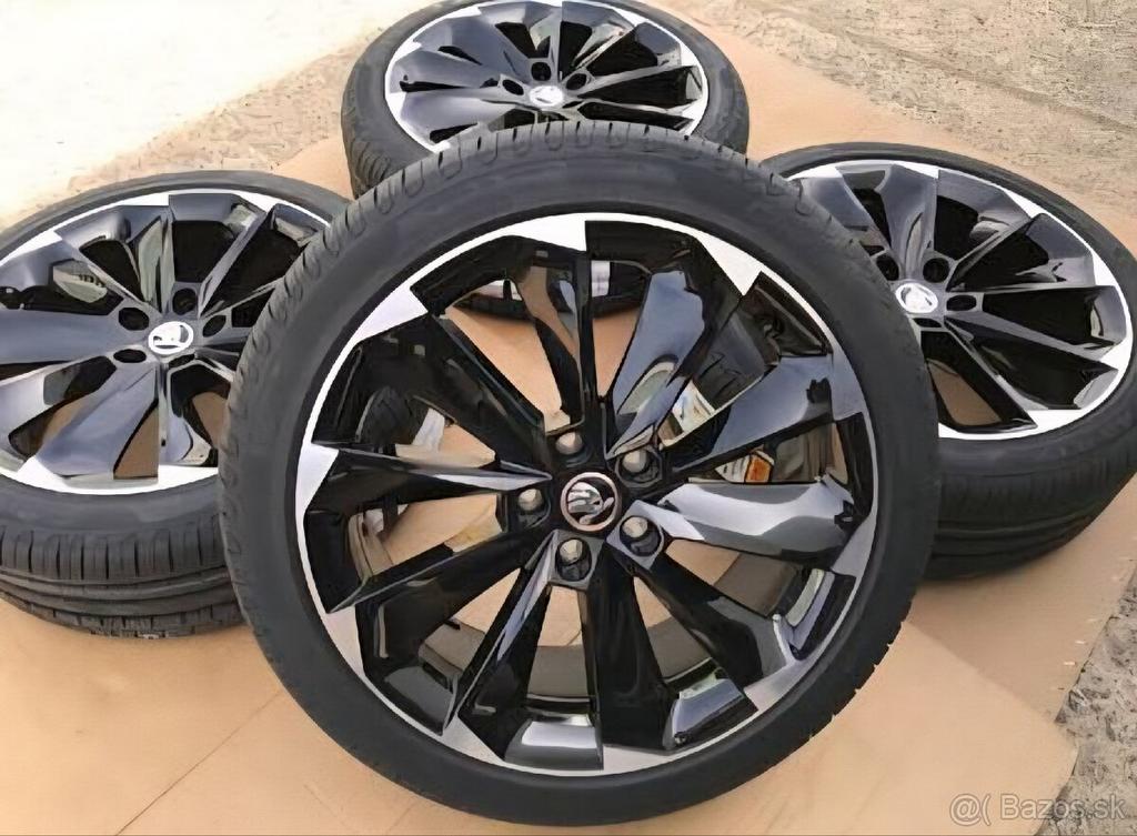 Jantes Skoda Octavia 19 pouces avec pneus d'été comme neuves, Enlèvement, 19 pouces, Pneus été, Pneus et Jantes