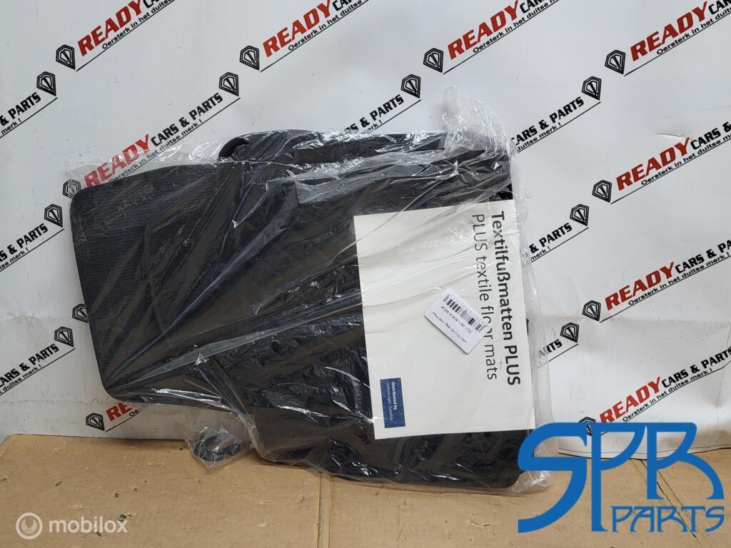 Matten set PLUS TEXTILE zwart Polo AW1 2G TAIGO 2G1061404A, Volkswagen, Nieuw, Ophalen of Verzenden, Volkswagen