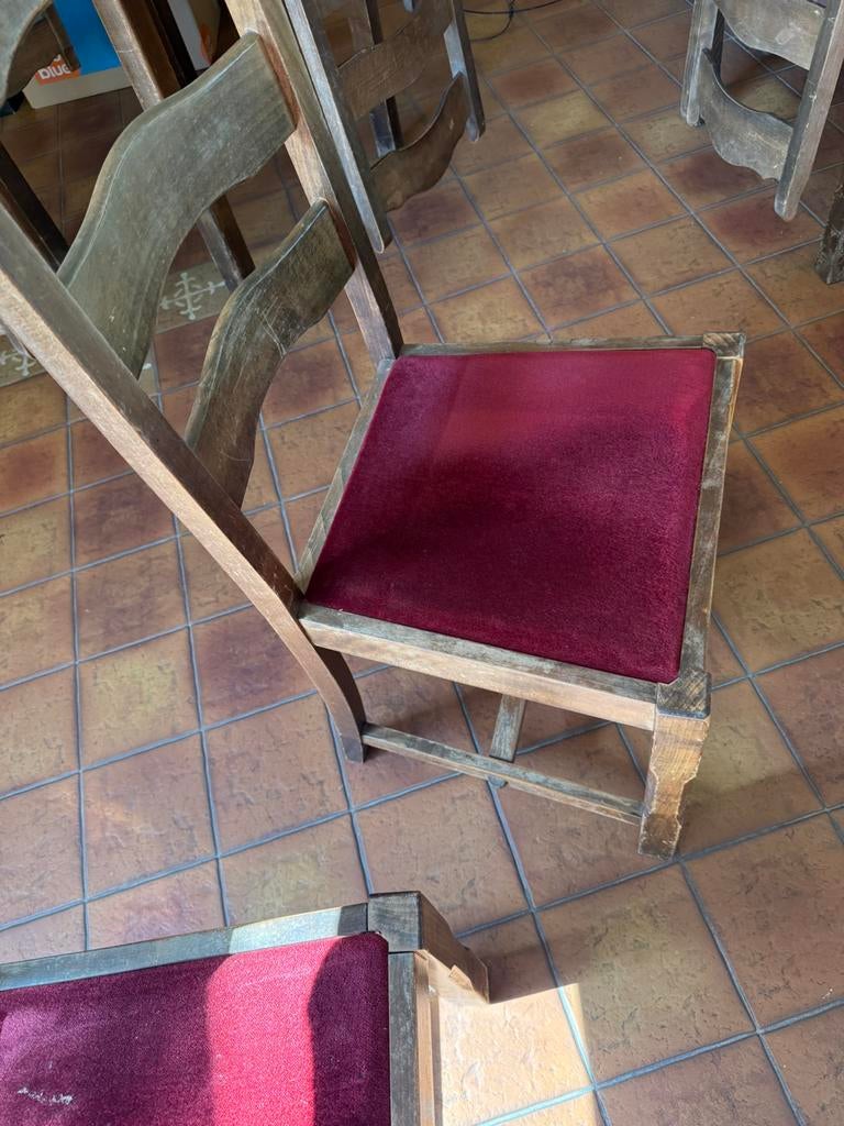 Chaises, Enlèvement