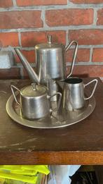 Tinnen koffieset, Enlèvement