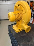 KRACHTIGE LUCHTBLAZER, Ophalen, Zo goed als nieuw