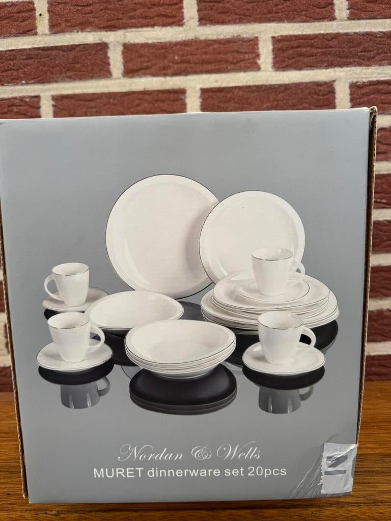 Muret servies set 20 stuks porselein wit, Huis en Inrichting, Ophalen, Nieuw, Porselein, Compleet servies