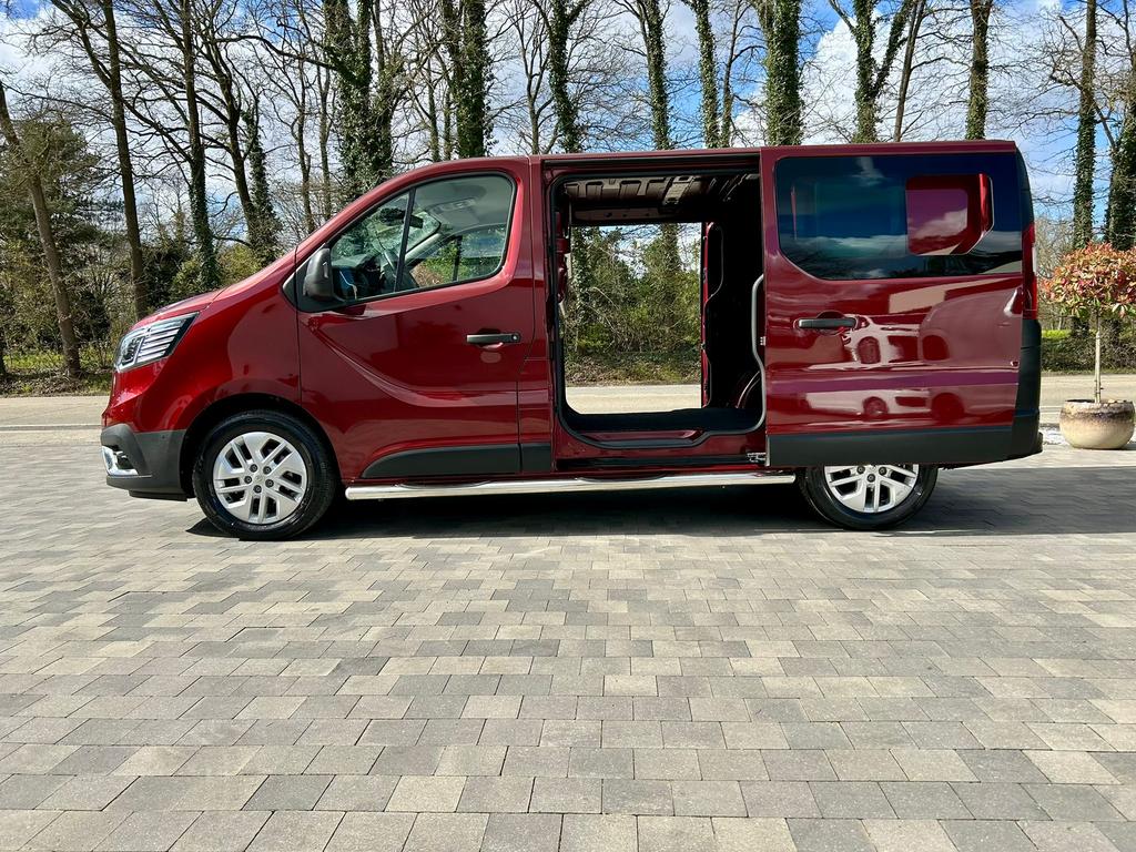 RENAULT TRAFIC | 2023 | 27.000 KM, Achat, Euro 6, Entreprise, Renault