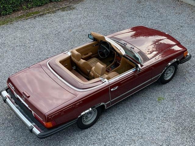 Mercedes 380 SL R107 Roadster Orient red 1983, Auto's, Oldtimers, Particulier, Mercedes-Benz, Benzine, Cabriolet, 2 deurs, Automaat