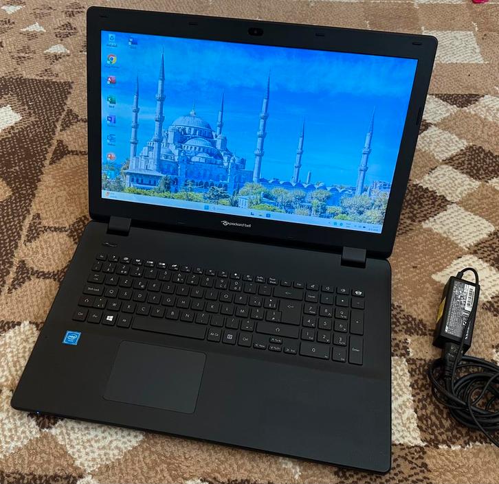 17.3”Packard Bell/IntelN3060/8gb ram/256gb ssd/win 11/Office, Computers en Software, Windows Laptops, Zo goed als nieuw, 17 inch of meer