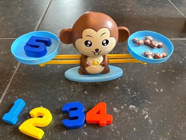 Weegschaal met aapjes om te leren tellen, Kinderen en Baby's, Speelgoed | Educatief en Creatief, Ophalen of Verzenden