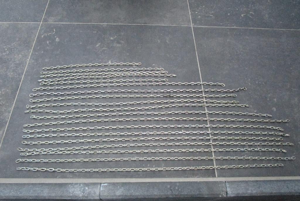 metalen schakelkettingen, Doe-het-zelf en Bouw, Metalen, Ophalen of Verzenden, Zo goed als nieuw, IJzer
