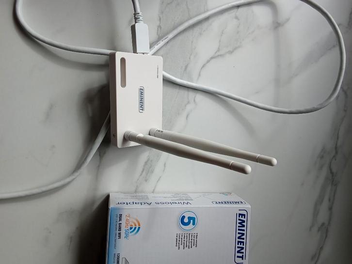 Eminent EM4530 Wifi Dual-band draadloze USB-adapter, Computers en Software, WiFi-versterkers, Zo goed als nieuw, Ophalen